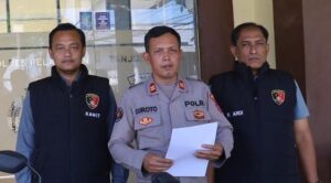Polres Pelabuhan Tanjungperak Bongkar Sindikat Pencuri Belasan Unit AC, Empat Tersangka Diamankan